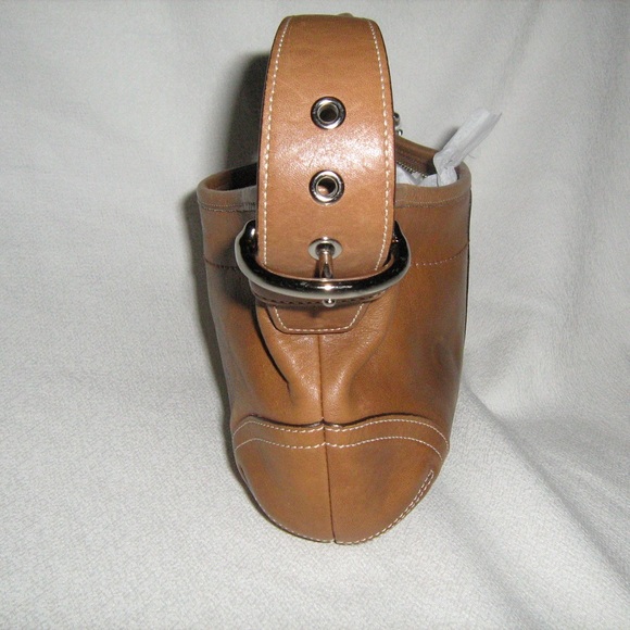 Coach - Picture 4 of 8